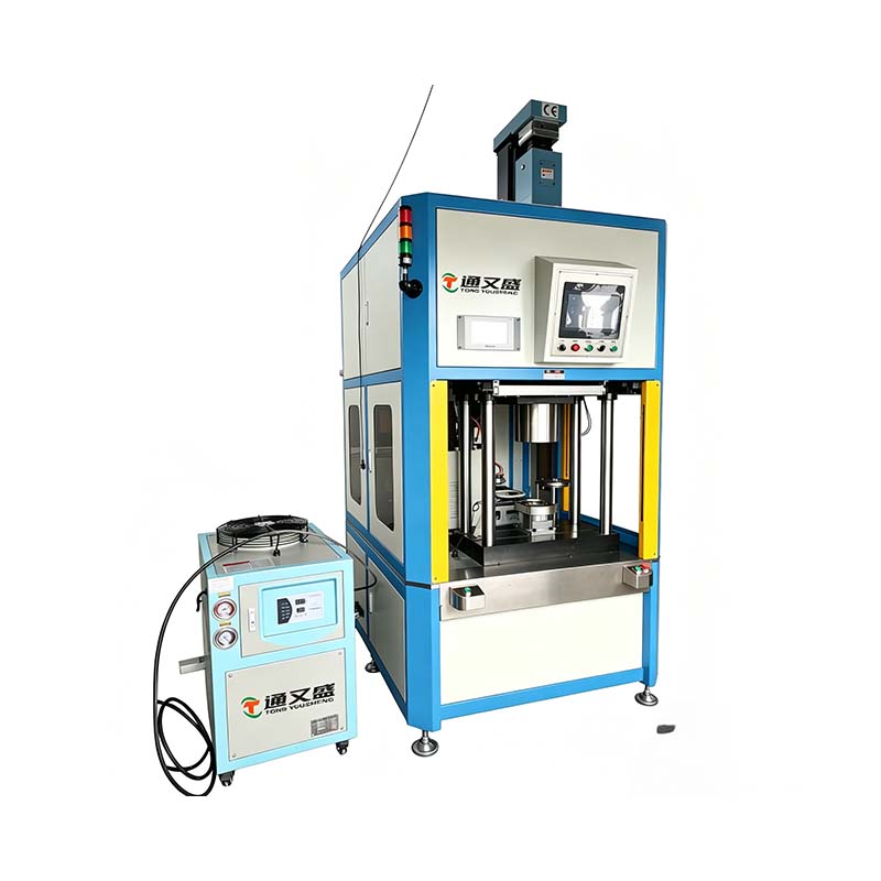 Servo-presse entièrement fermée à quatre colonnes